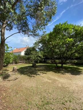 Maison 5-7 pers, jardin isolé, 400m plage et bourg